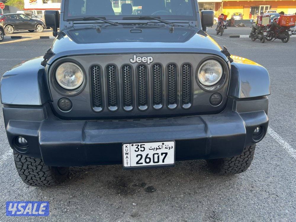 Jeep sahara 2008 low millage2