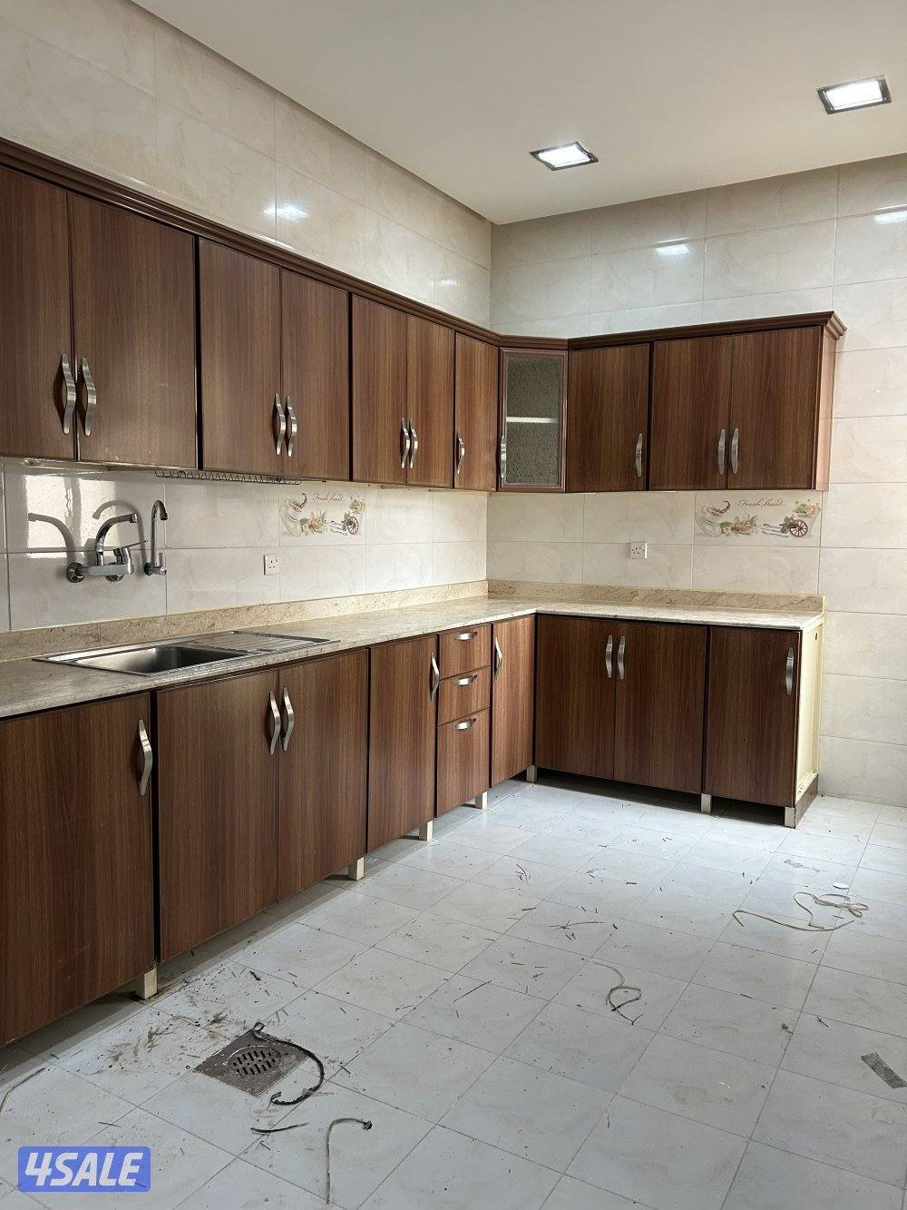 للايجار شقق في الصديق والزهراء والسلام5