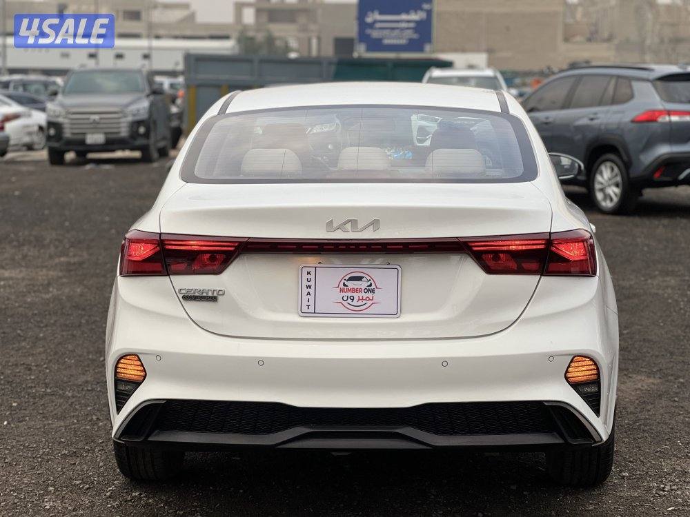 للبيع كيا سيراتو 20235