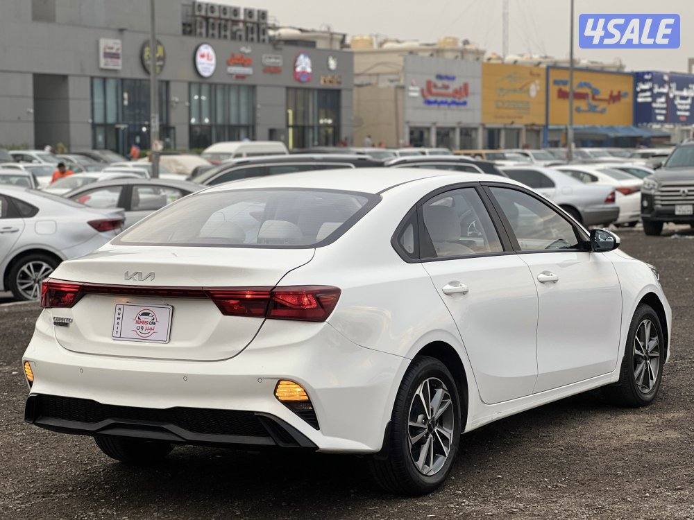 للبيع كيا سيراتو 20236