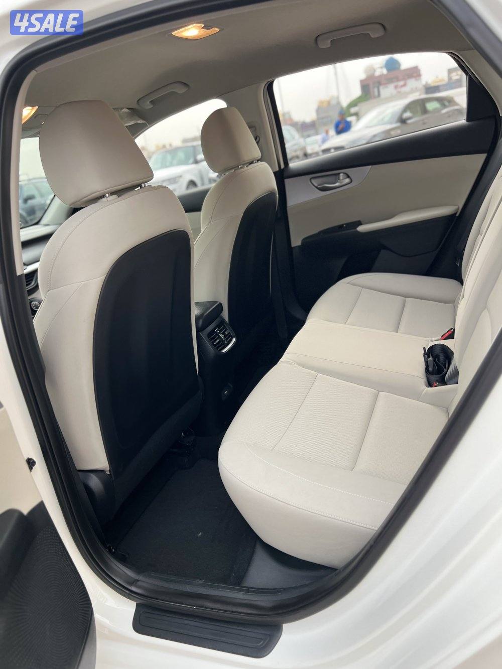 للبيع كيا سيراتو 20239