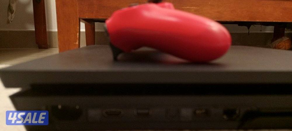 PS4 pro 1 terabyte very good condition4