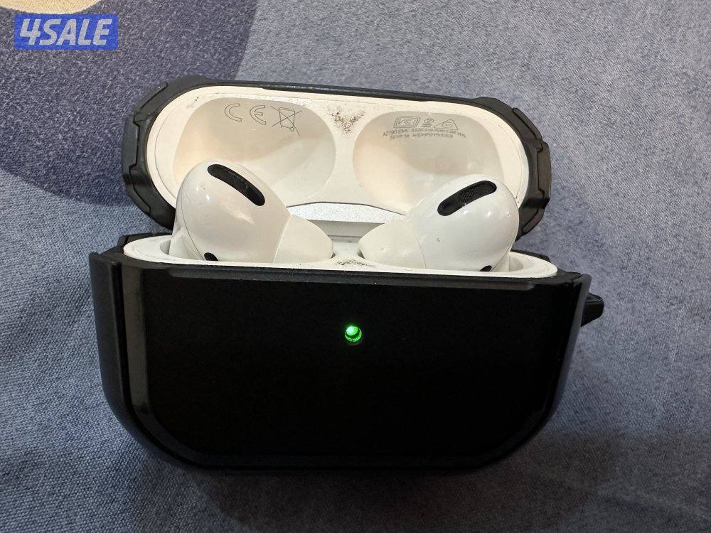 للبيع ساعة ابل series 4 مع سماعات airpods pro بحالة جدا ممتازة0