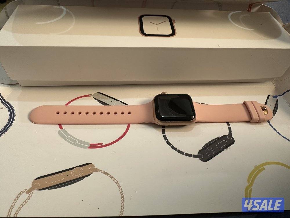 للبيع ساعة ابل series 4 مع سماعات airpods pro بحالة جدا ممتازة3