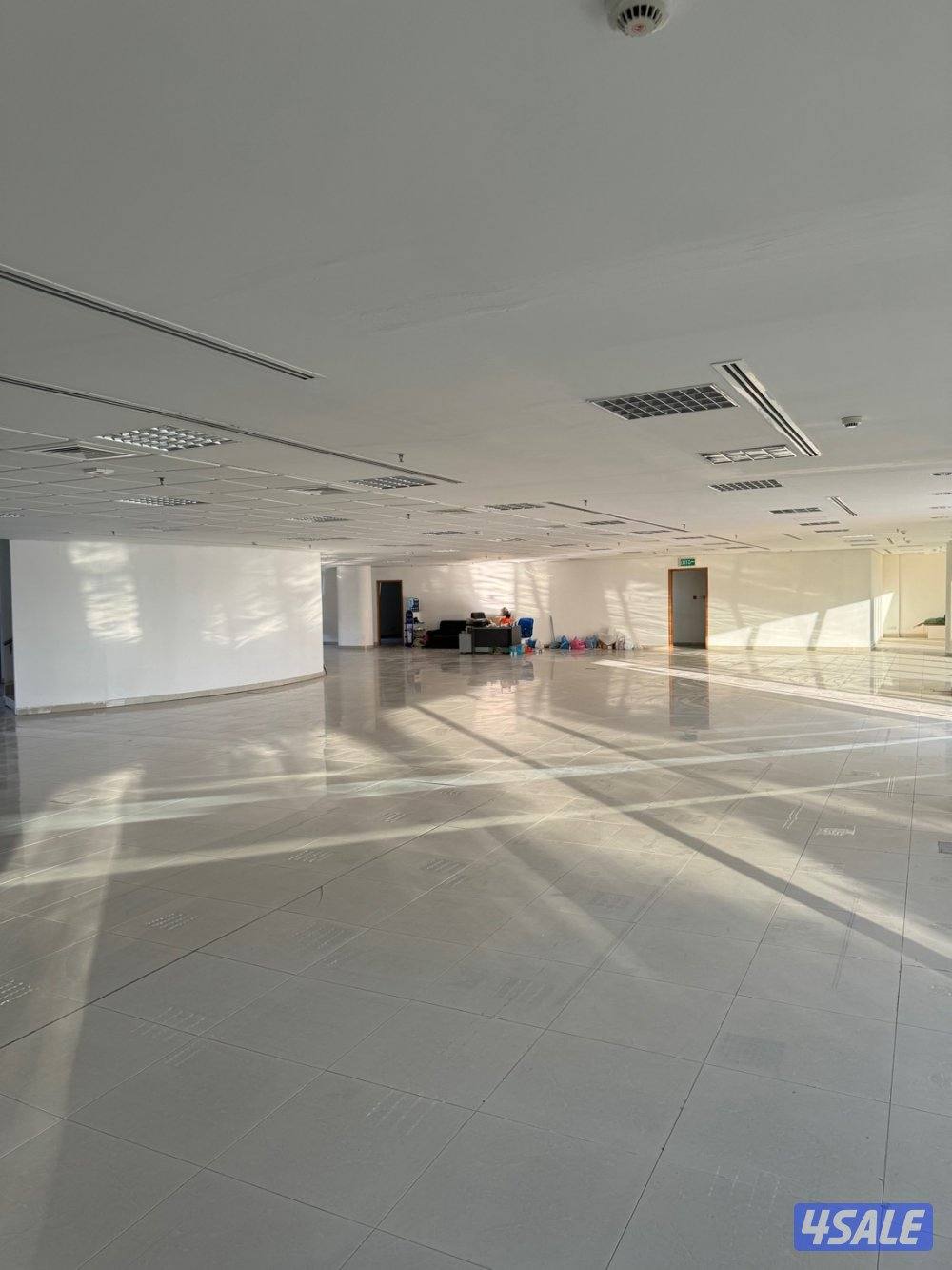 للإيجار قسائم في المنطقة الحرة2