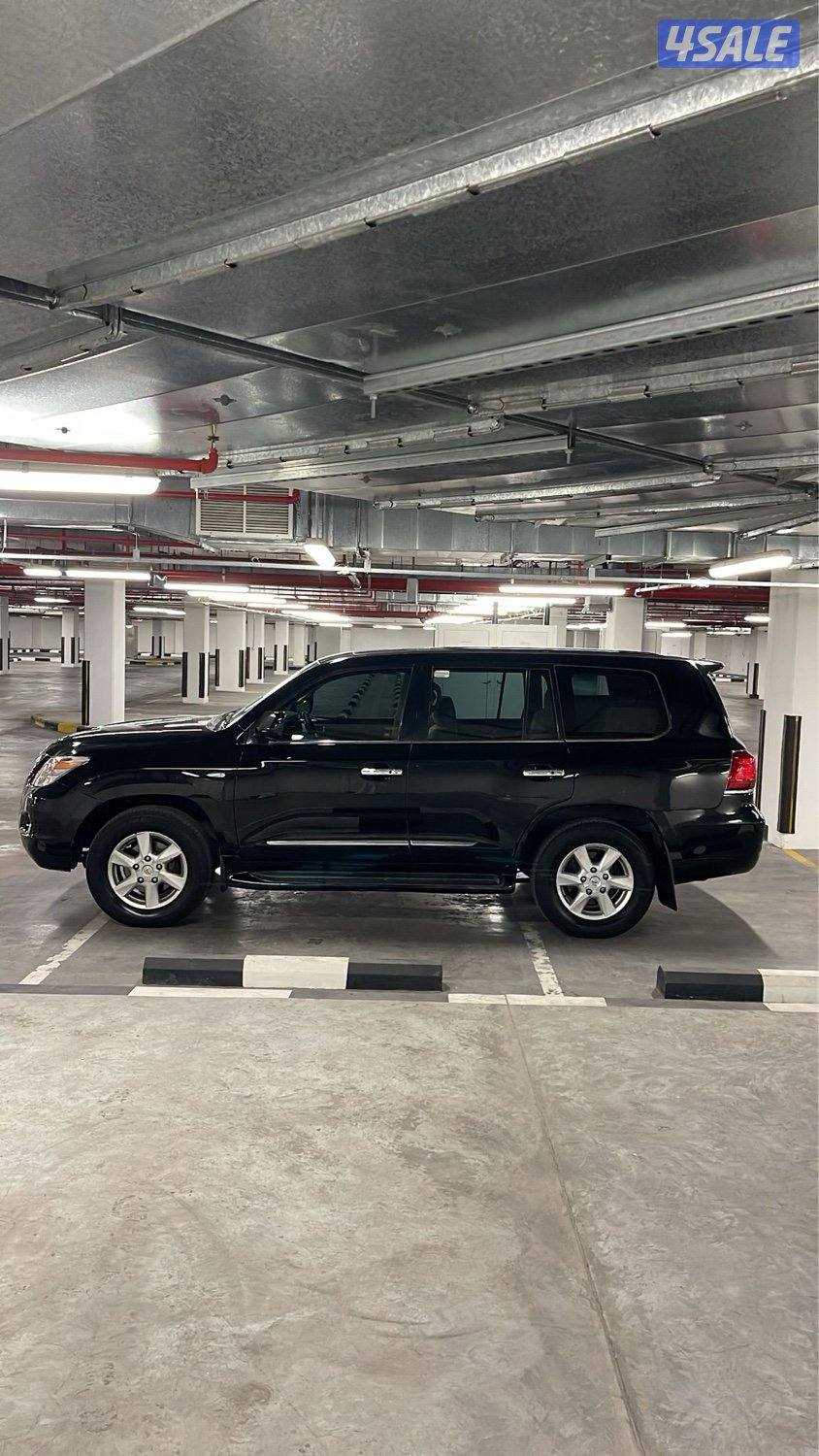 للبيع جيب لكزس صبغ وكاله عدا مدقر خلفي يسار 20093