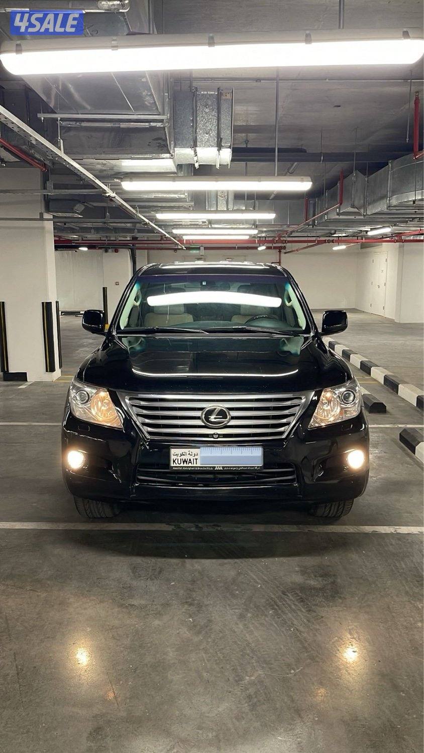 للبيع جيب لكزس صبغ وكاله عدا مدقر خلفي يسار 20096