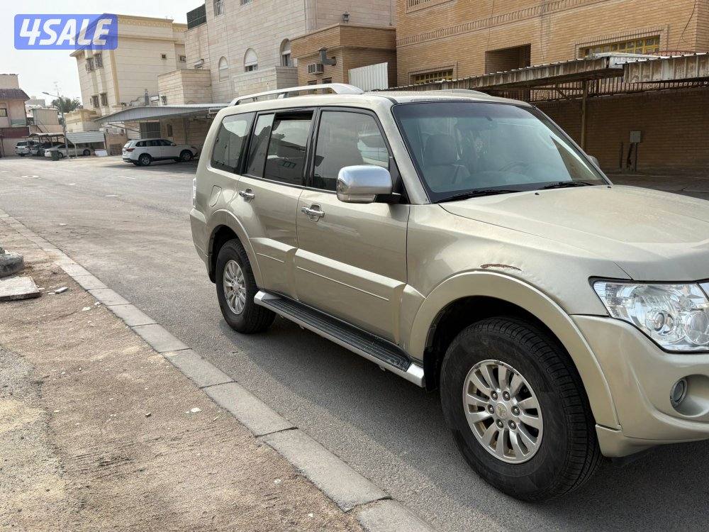 باجيرو 2014 GLS نظيف1