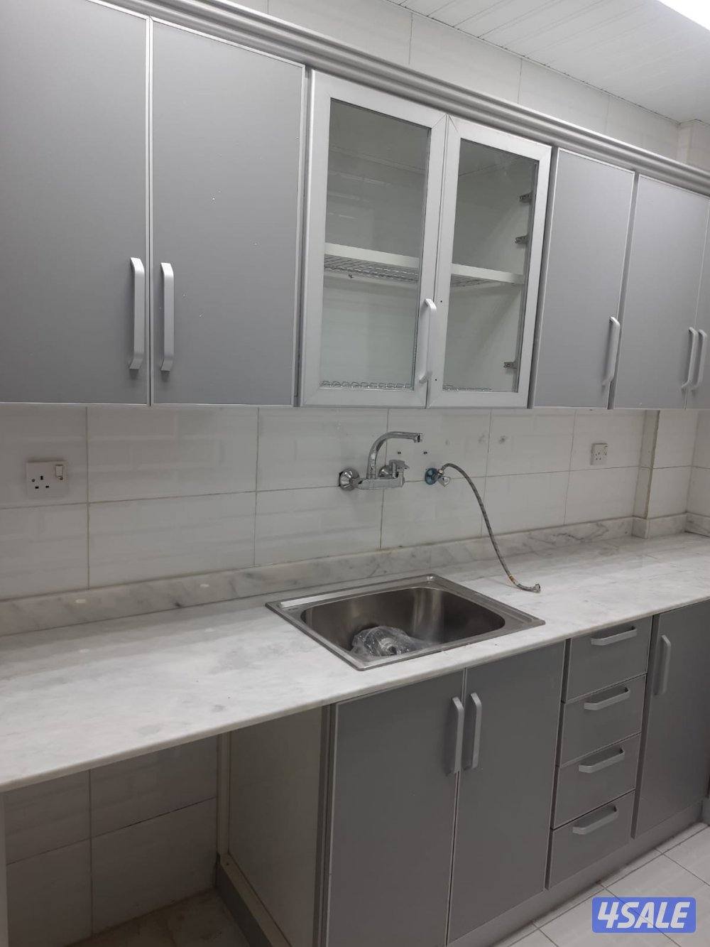 فني وصيانة مطابخ المنيوم فك وتركيب ونقل جميع انواع المطابخ13