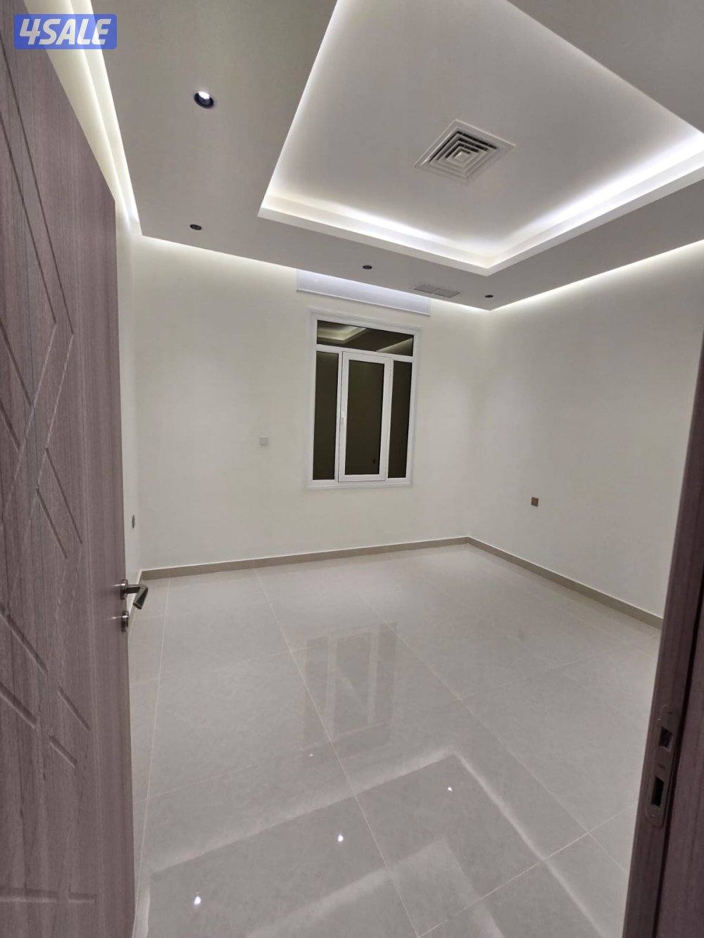 للبيع بالمطلاع بسعر مميز سرداب و3 ادوار ونصف سد ن50