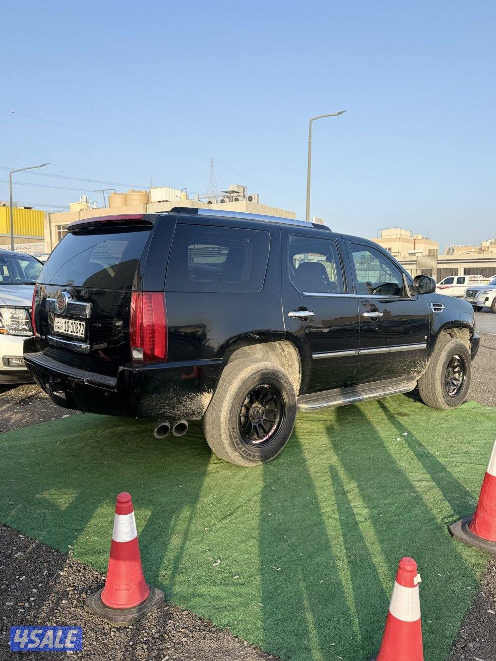 اسكاليد موديل 2007 شاصي جيد سيرفس منتظم السيارة قمةً بالنظافة جدا2