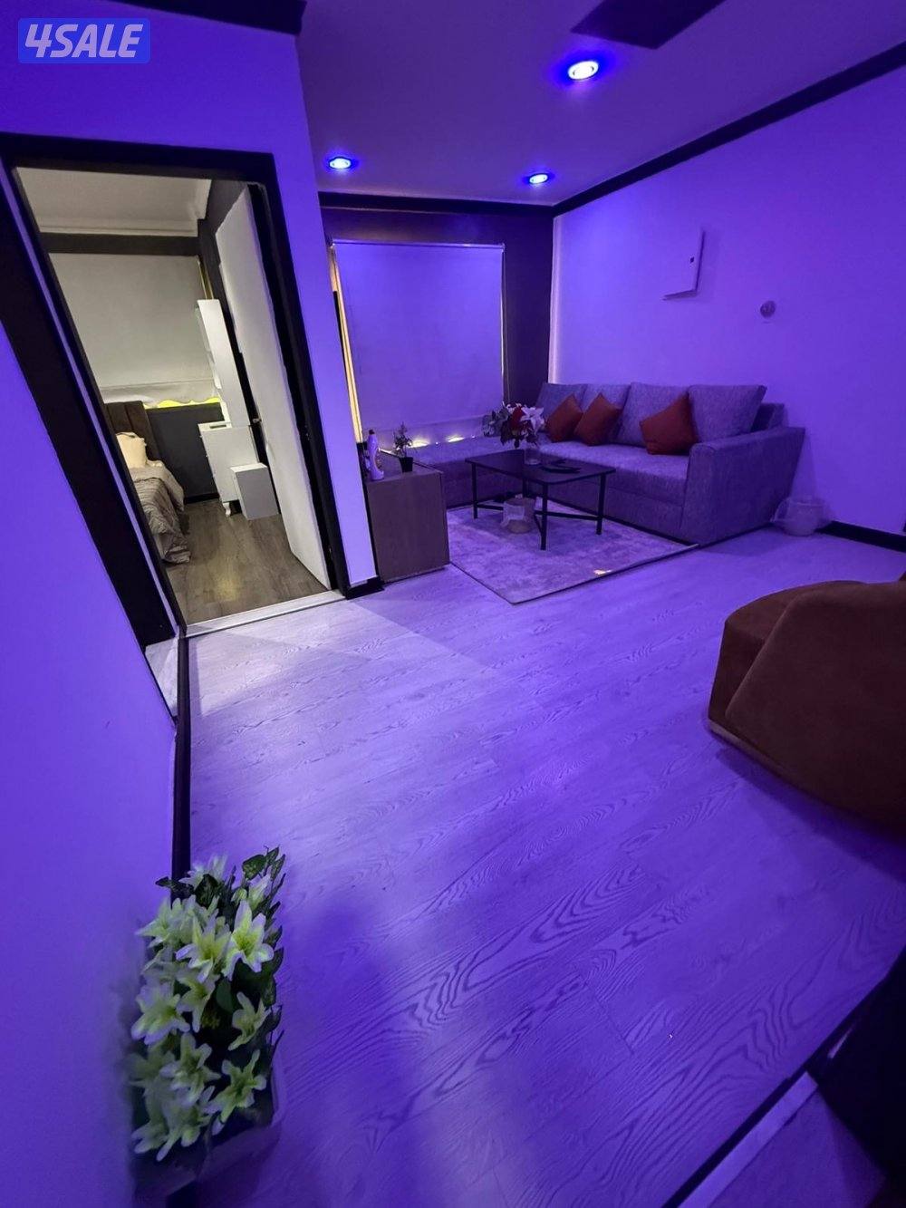 يوجد لدينا شقق الايجار خلو وفاضي نفس الصورة موجوده في الاعلان يوجد🚙🚗0