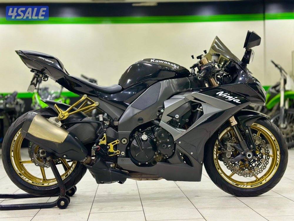 كاوازاكي نينجا ZX10R ٢٠١٠ عداد 58 كم فقط0
