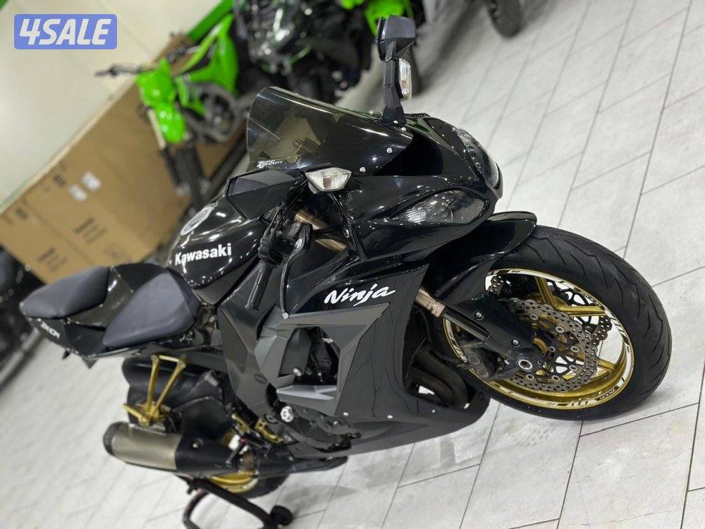 كاوازاكي نينجا ZX10R ٢٠١٠ عداد 58 كم فقط2