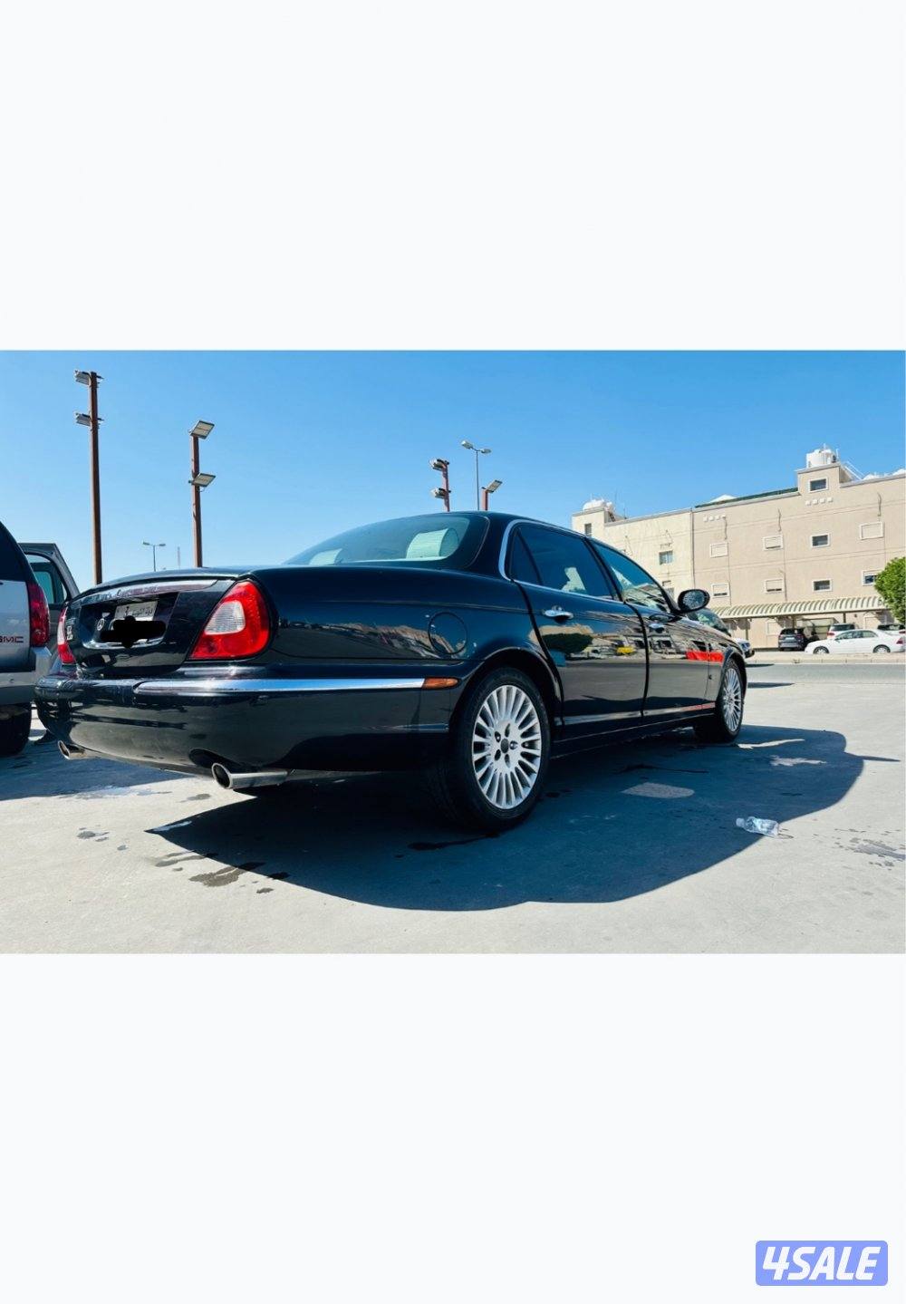 Jaguar XJ8 4.0L (Sovereign) 2006 black with original paint10