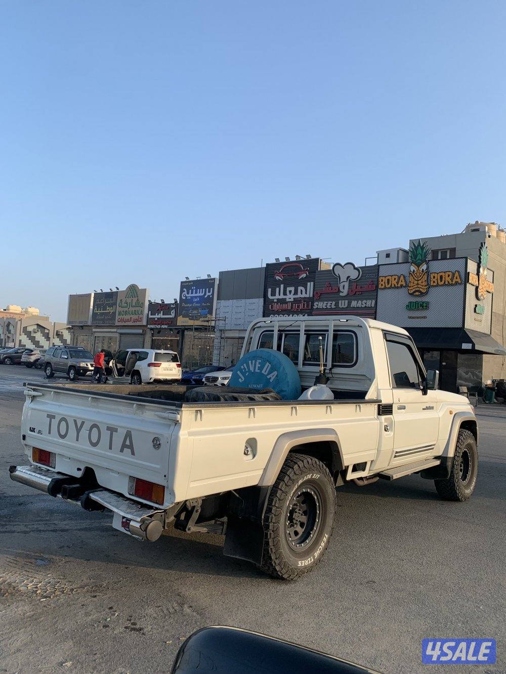 تيوتا وانيت شاص الساير 20122