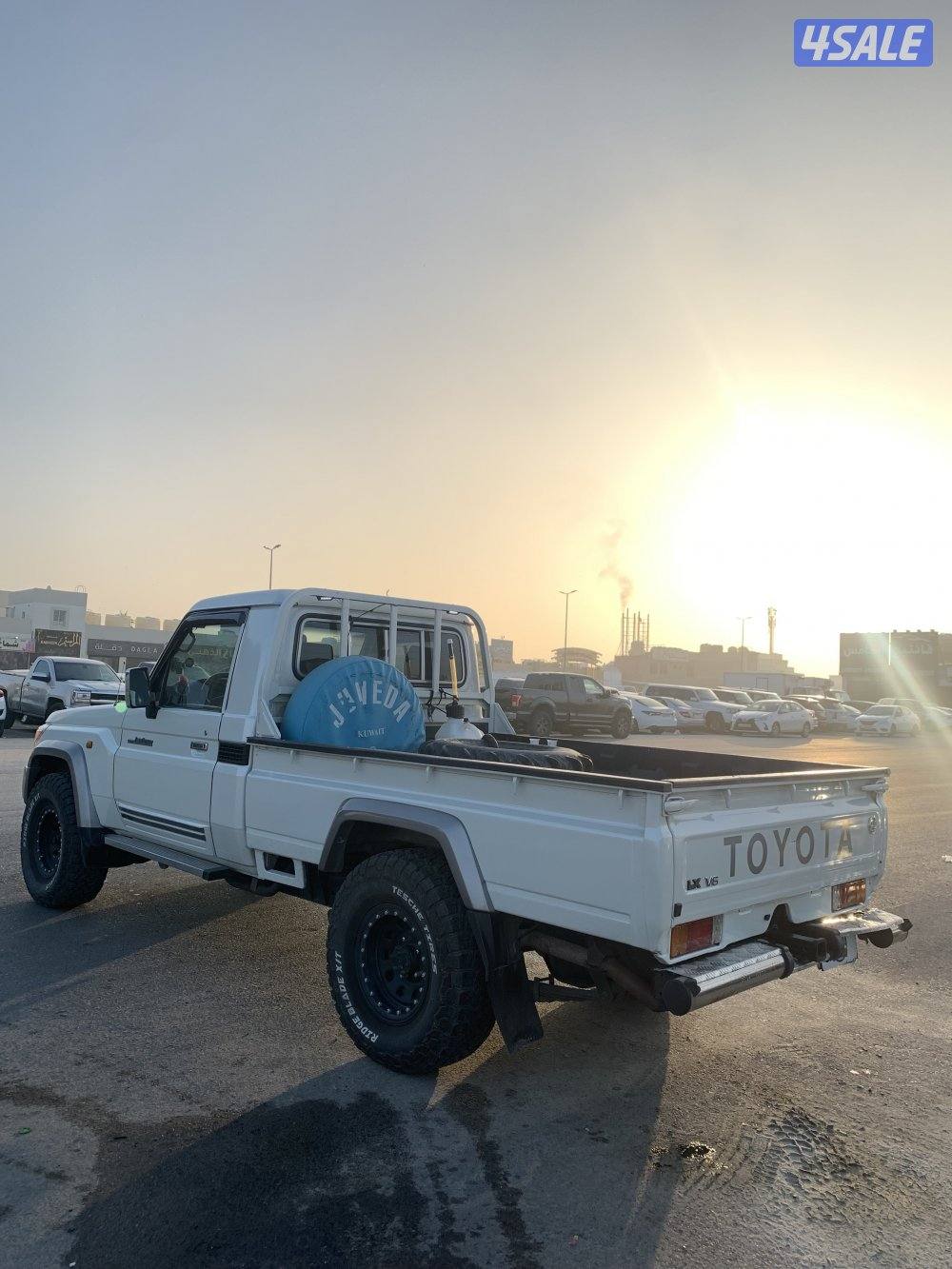 تيوتا وانيت شاص الساير 20123