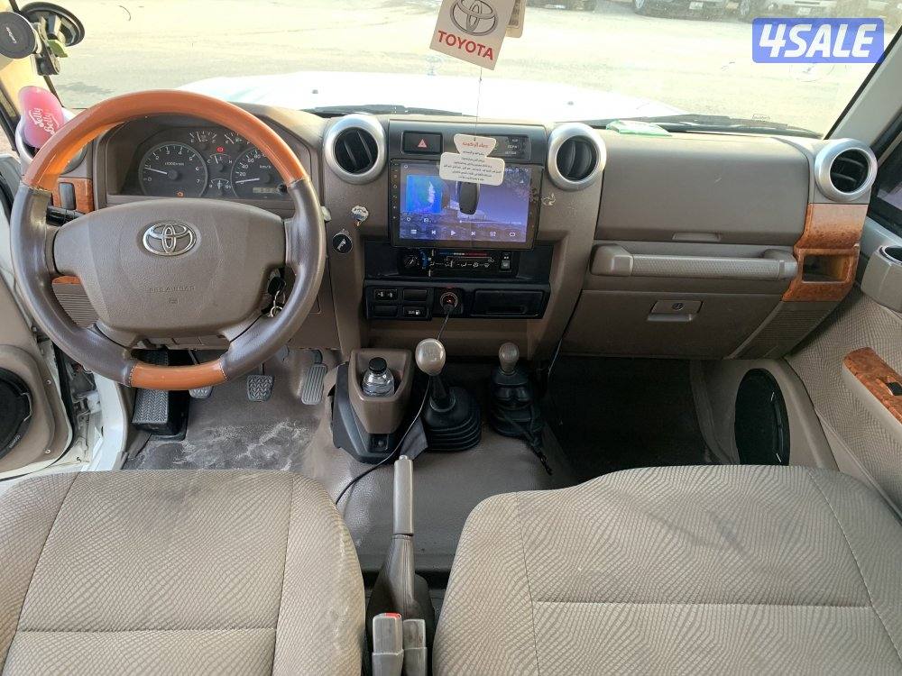 تيوتا وانيت شاص الساير 20124