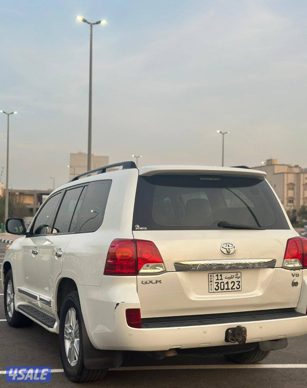 لاند كروز GX.R V8 ٢٠١٤ الساير عداد ٤٨٣ ألف شرط الفحص صبغ وكاله2