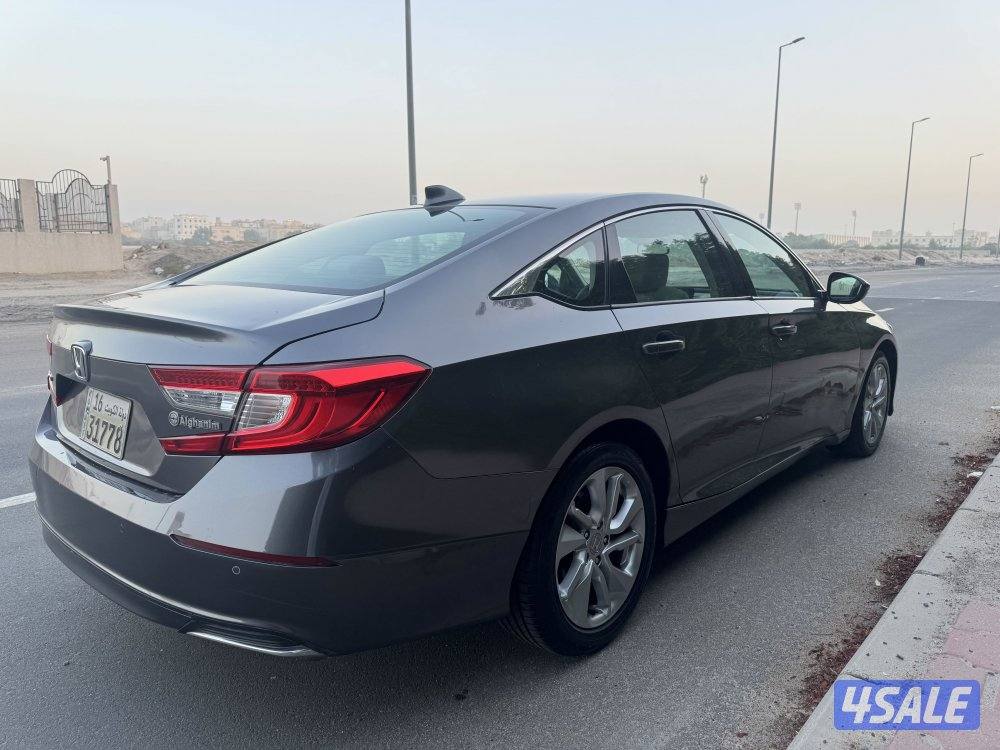 هوندا اكورد 20186