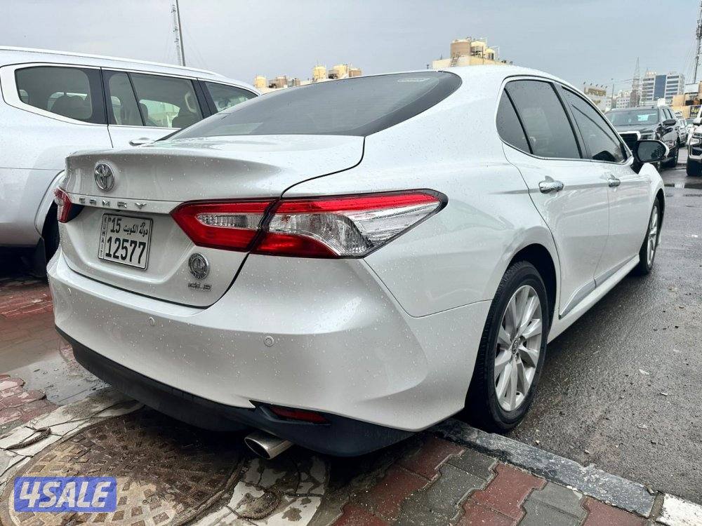 كامري GLE ٢٠٢٠ الساير عداد ١٢١ ألف شرط الفحص صبغ وكاله ماعدا قطعه1