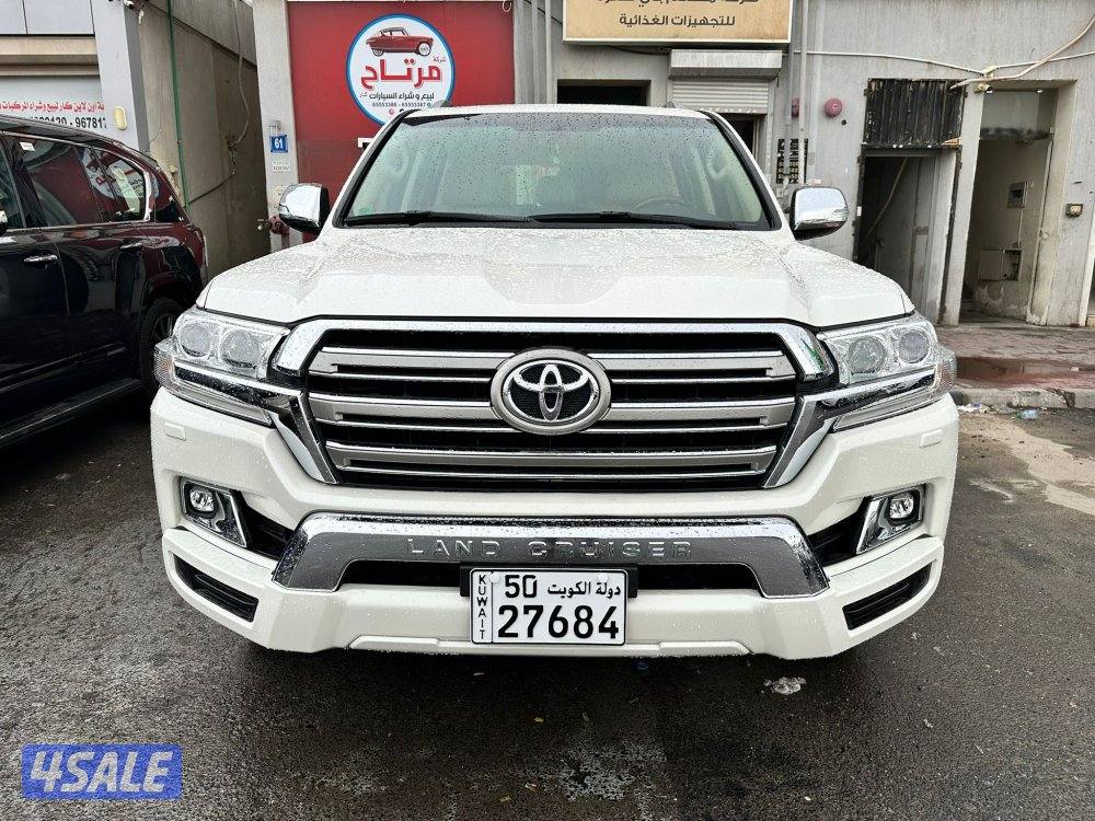 لاند كروز GX.R V8 ٢٠١٧ الساير عداد ٨٨ ألف شرط الفحص صبغ وكاله عدا قطعه0