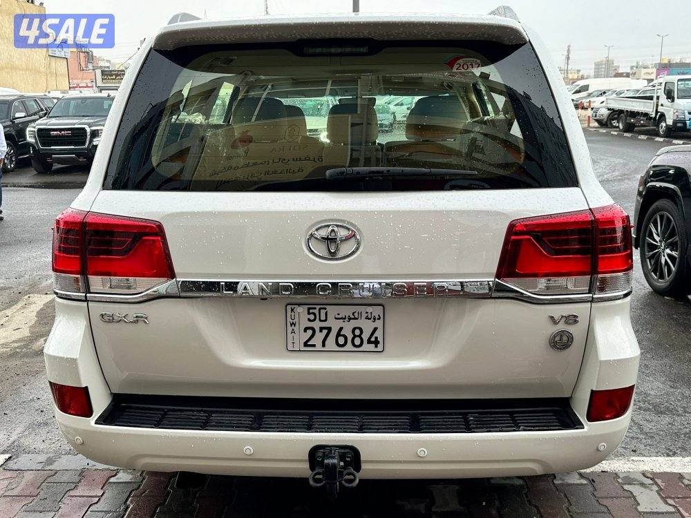 لاند كروز GX.R V8 ٢٠١٧ الساير عداد ٨٨ ألف شرط الفحص صبغ وكاله عدا قطعه1