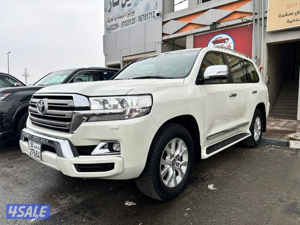 لاند كروز GX.R V8 ٢٠١٧ الساير عداد ٨٨ ألف شرط الفحص صبغ وكاله عدا قطعه2