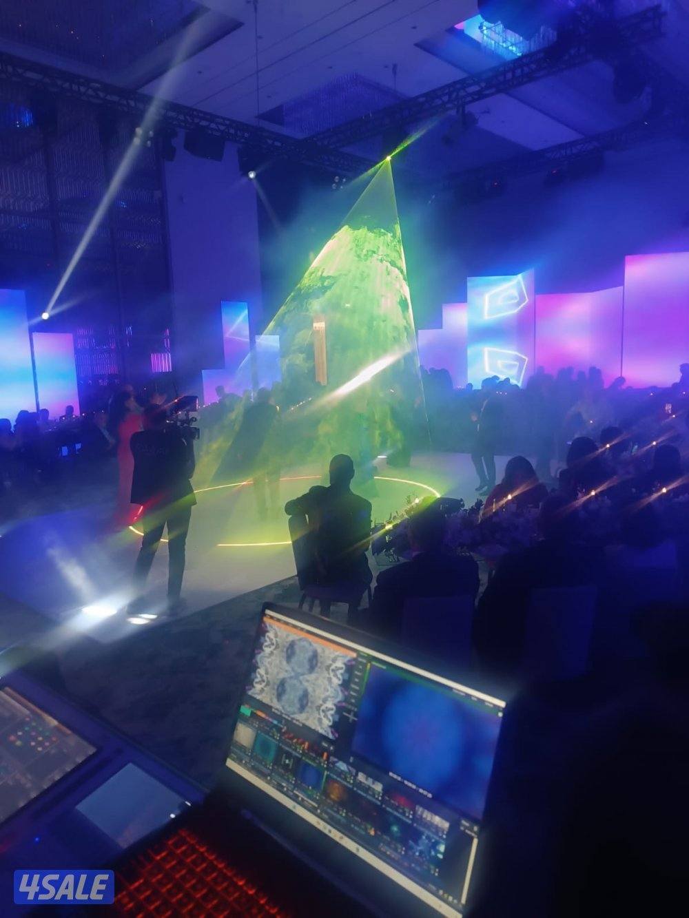 تجهيزات جميع المناسبات من اضاء واليزرات والبرجكتر15