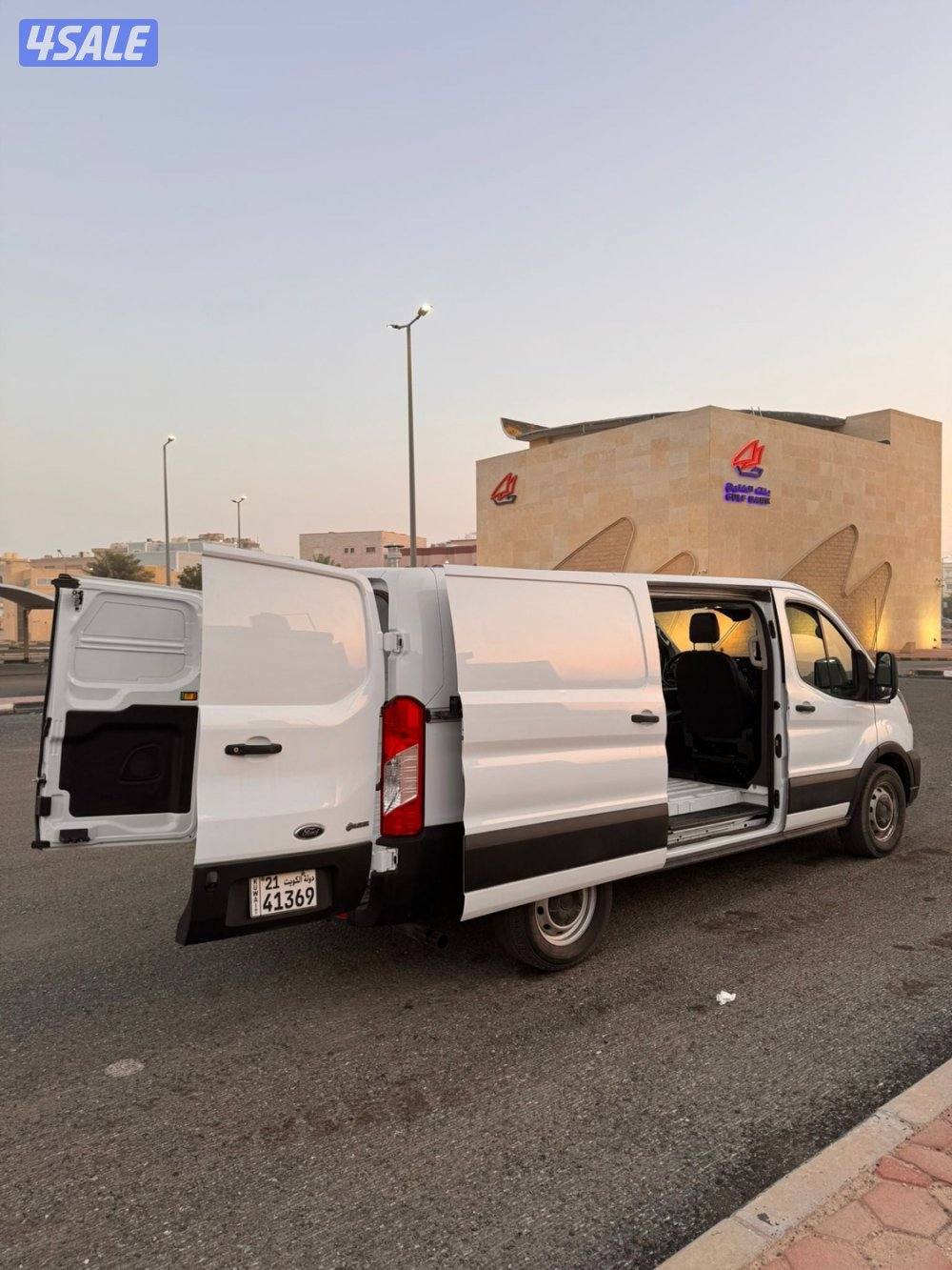 للبيع فورد ترانزيت موديل 20224