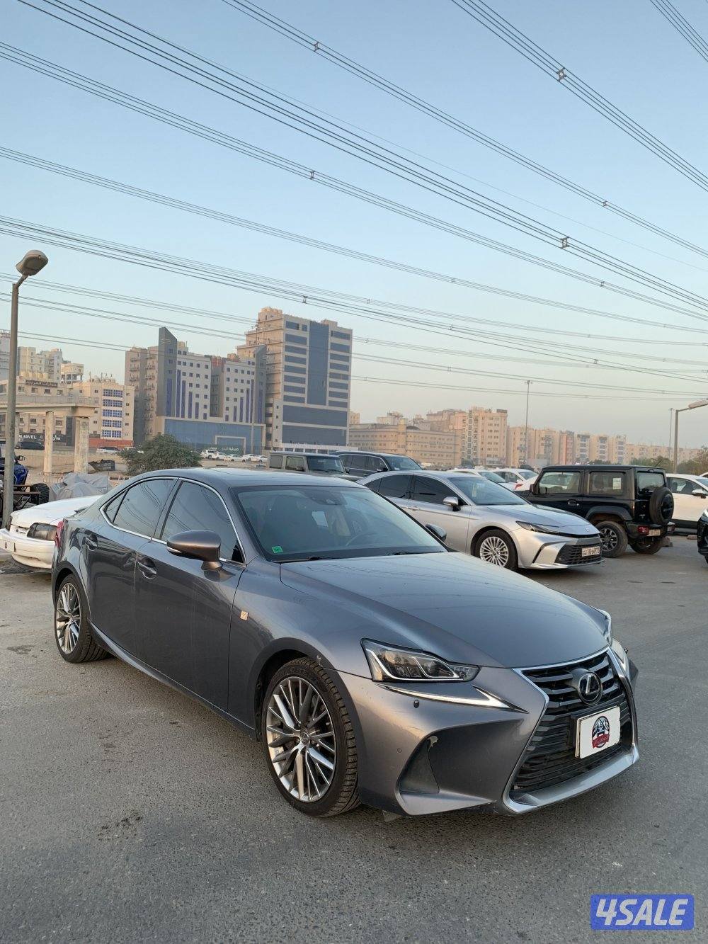لكزس IS 300 موديل 20190