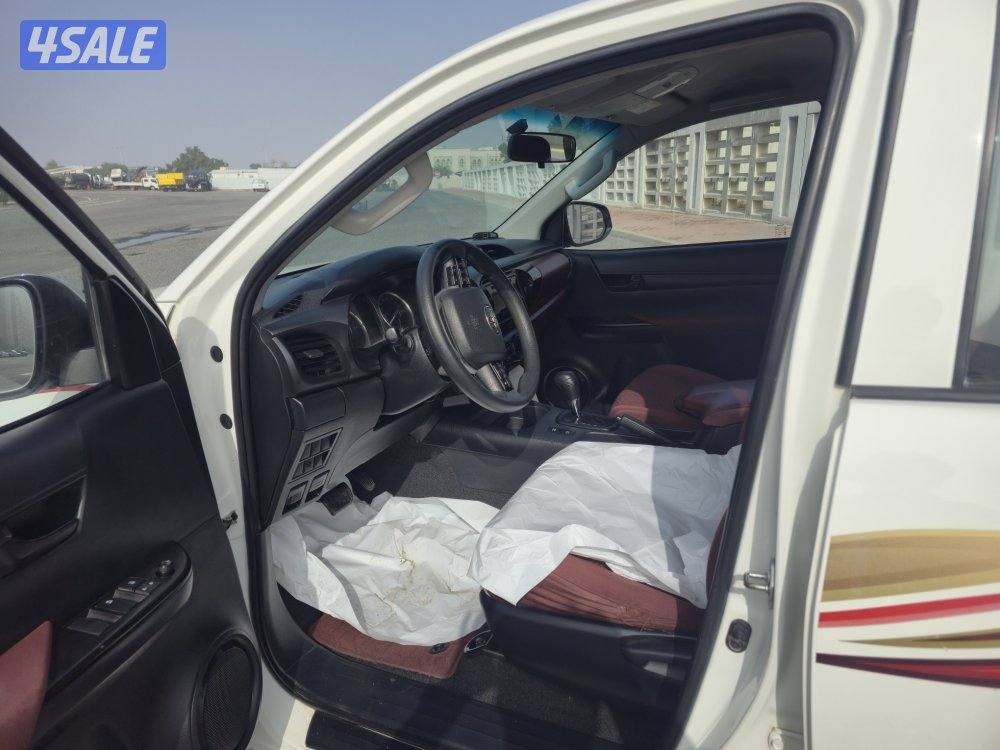 Toyota Hilux pick-up 2021 4×4 automatic ( 48000 km ) ORGINAL PAINT7