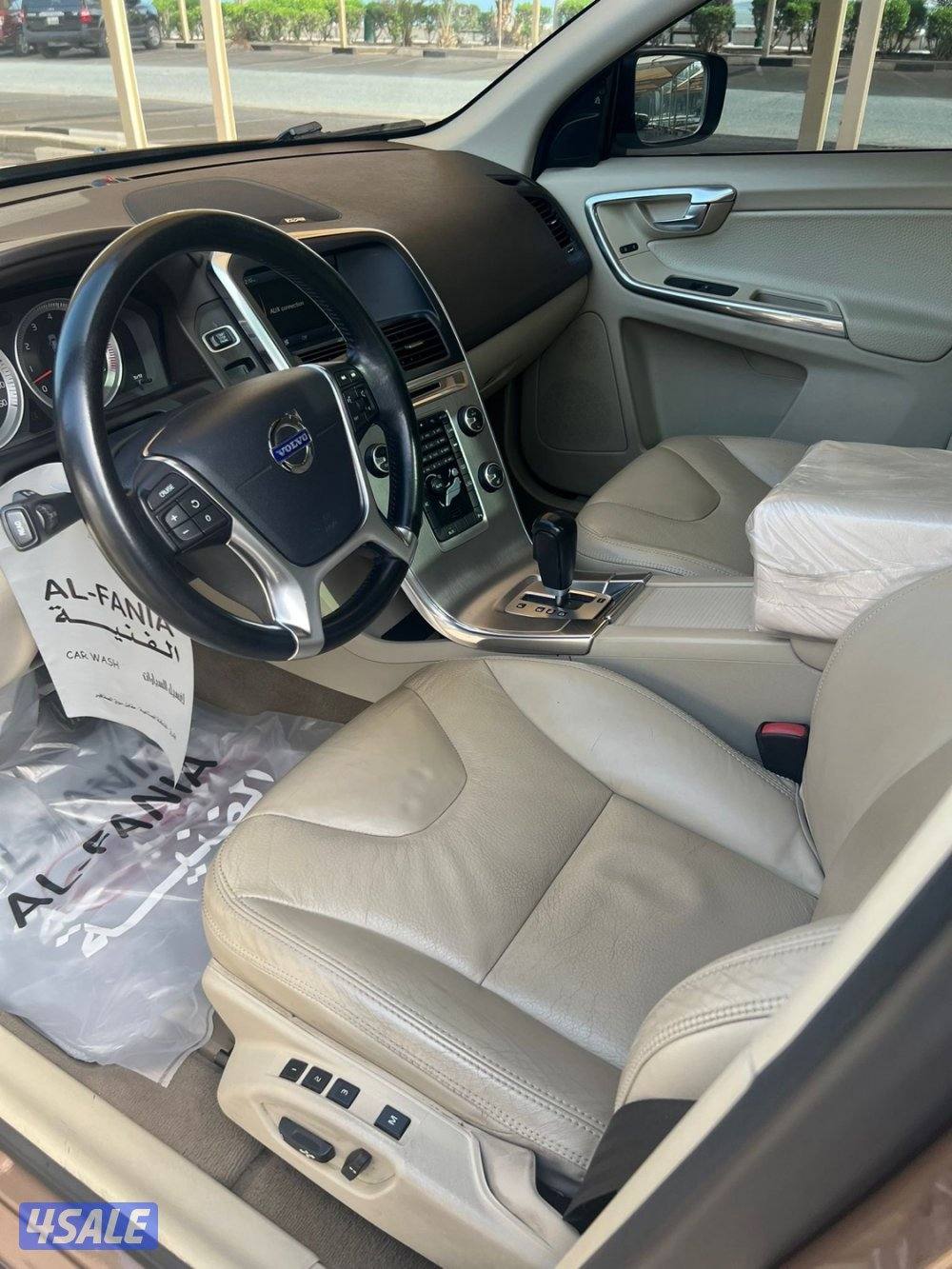 للبيع فولفو موديل 20124