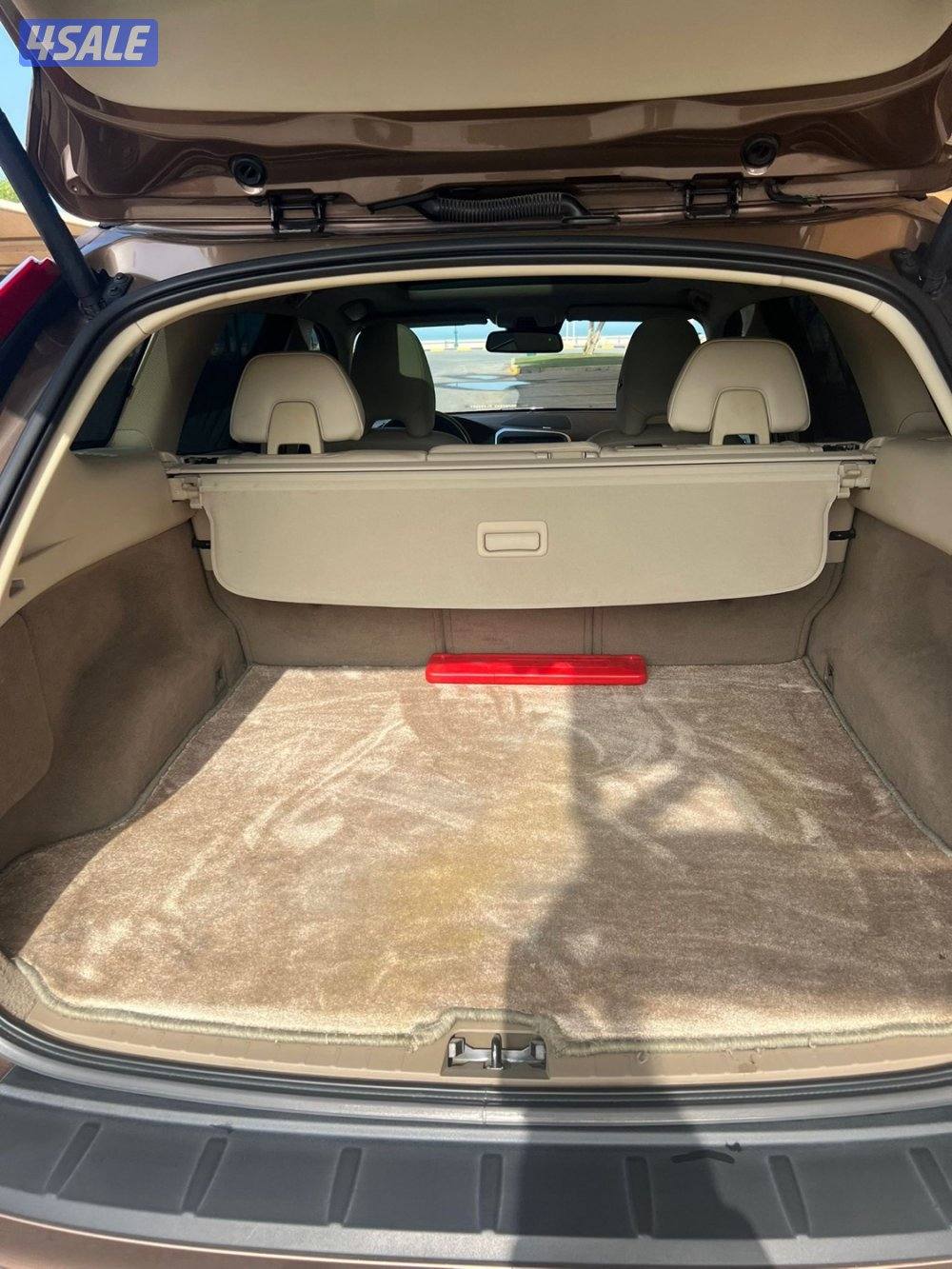 للبيع فولفو موديل 20123