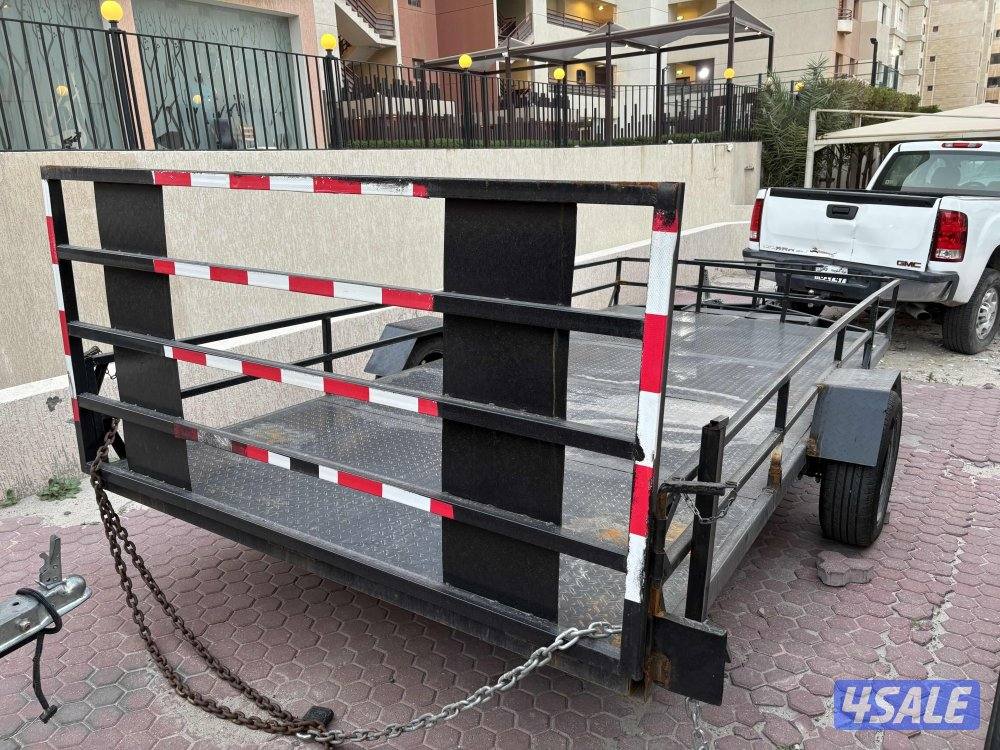 للبيع عربانه كبيره تشيل بقي كبير الطول ٤ م والعرض ٢.٢٥ م تقريبا0