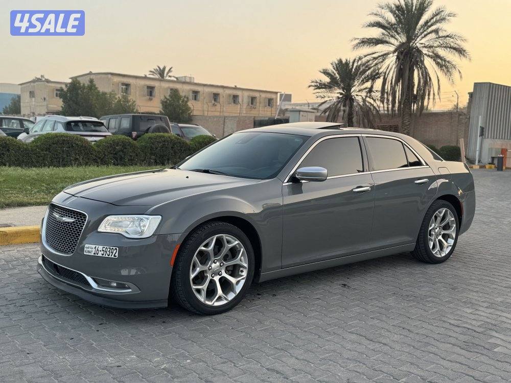 كرايزلر 8 سلندر 5.7L اعلى فئة لون طلبيه صبغ وكالة0