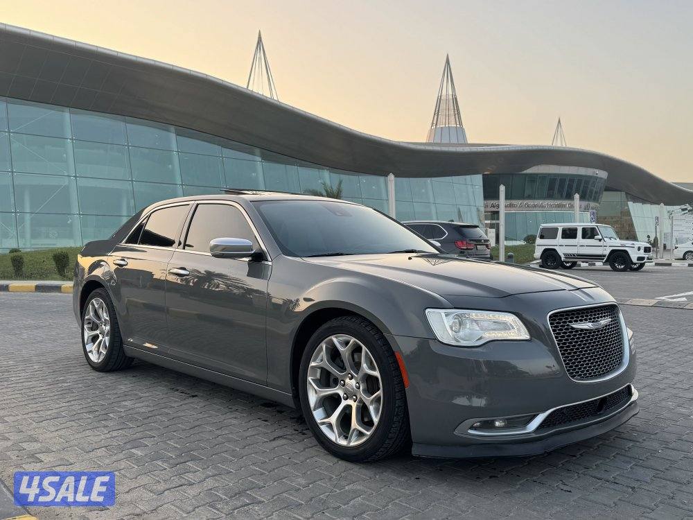 كرايزلر 8 سلندر 5.7L اعلى فئة لون طلبيه صبغ وكالة6