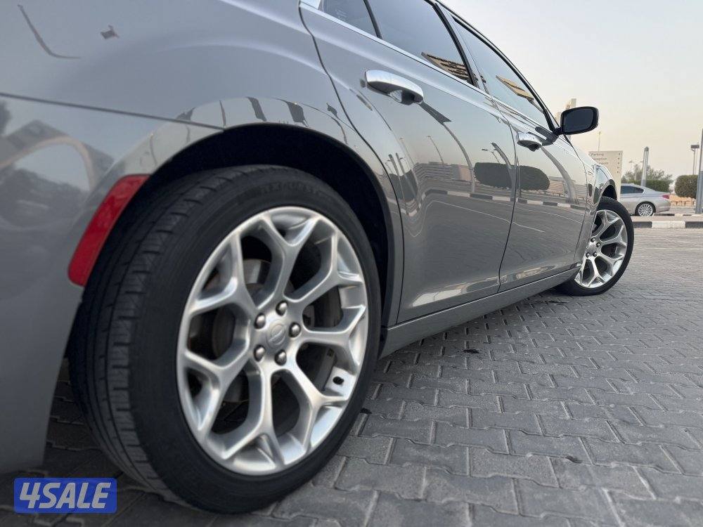 كرايزلر 8 سلندر 5.7L اعلى فئة لون طلبيه صبغ وكالة14