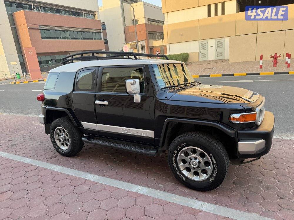 للبيع أف جي كروزر 20124