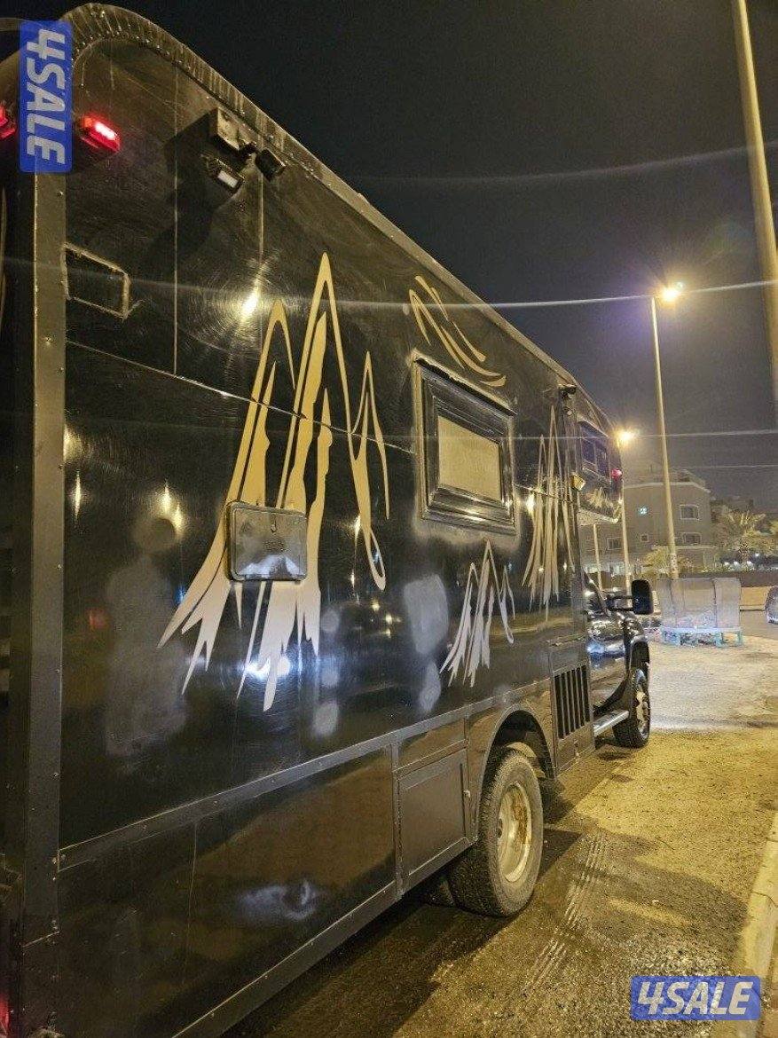 كرفان موتر هوم موديل 2012 دبل تاير خلفي10