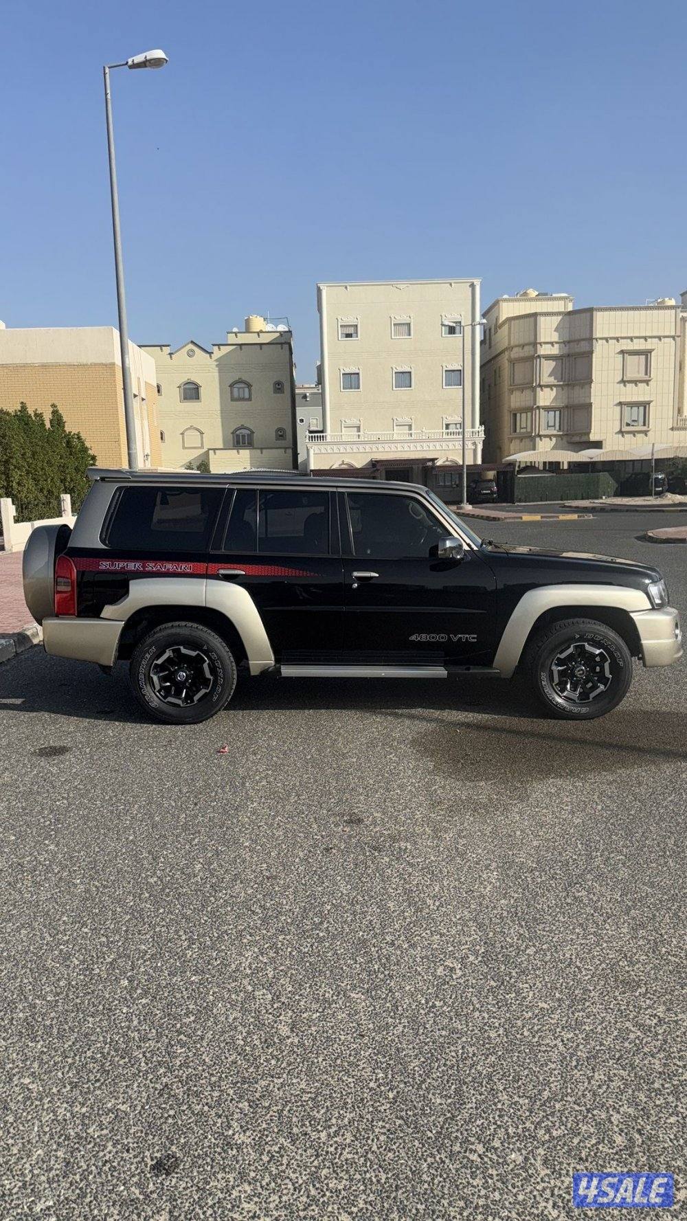 للبيع سوبر سفاري0