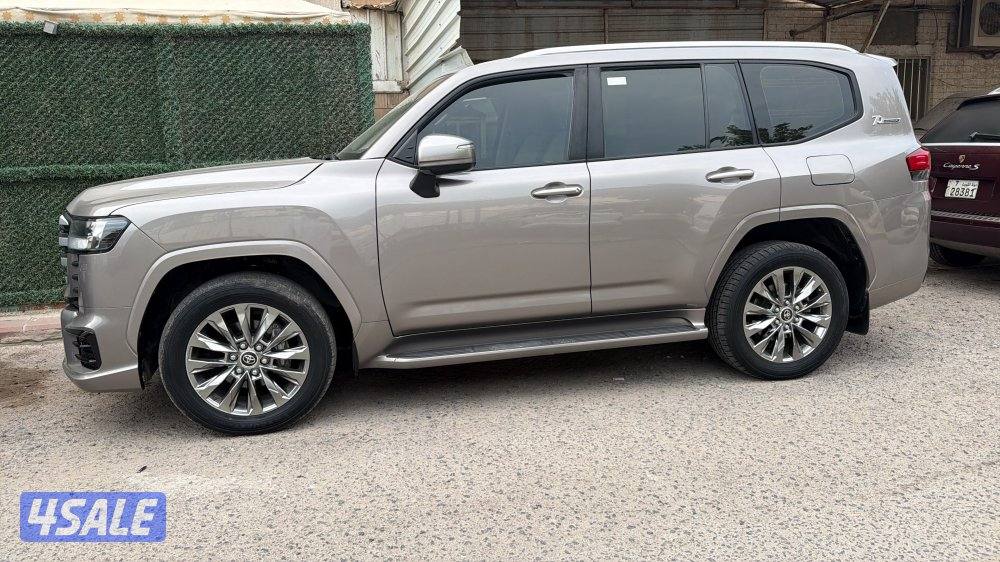 لاند كروزر ٢٠٢٢0