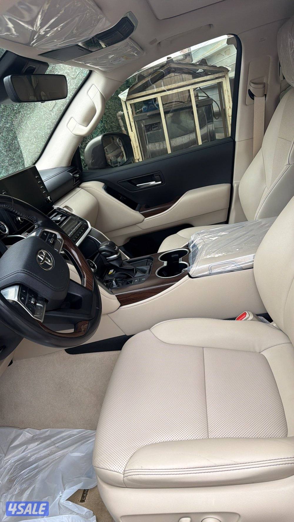 لاند كروزر ٢٠٢٢2