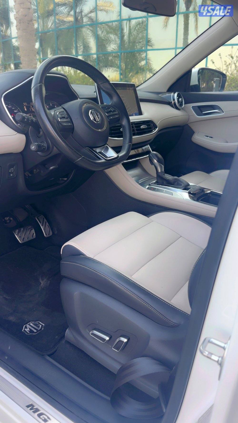 للبيع جيب ام جي HS موديل 2020 العداد 56 الف وكالة الغانم8