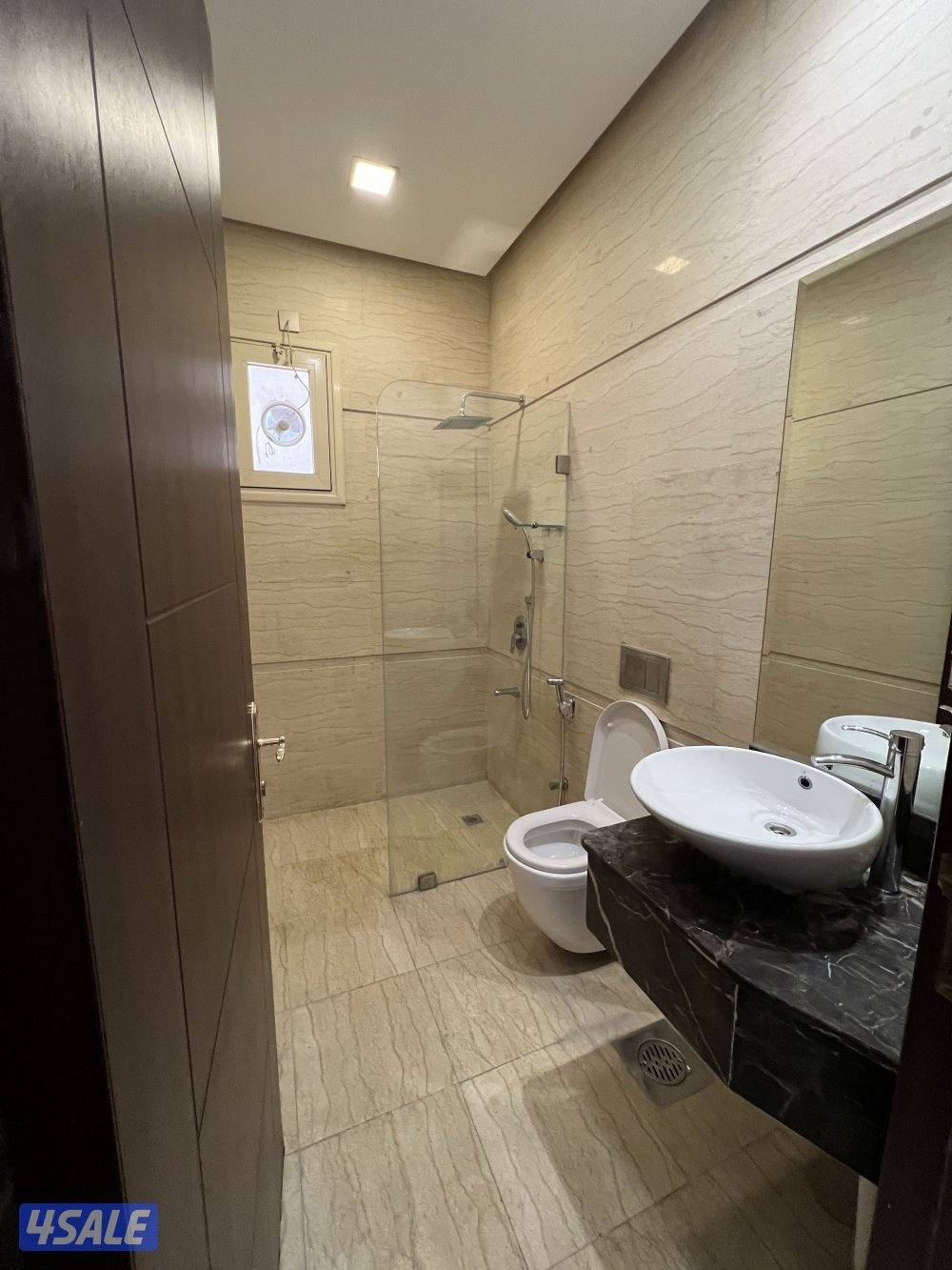 للايجار دور في الفنيطيس1