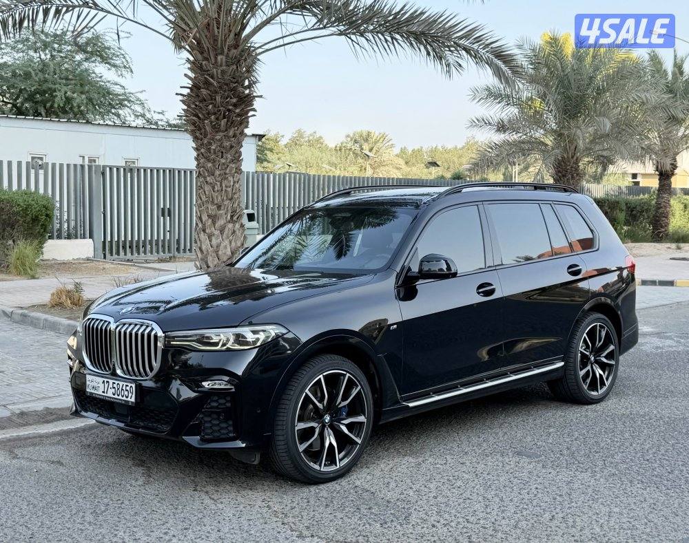 BMW X7 40i Mpackage 2019 full option regular agency 119km0