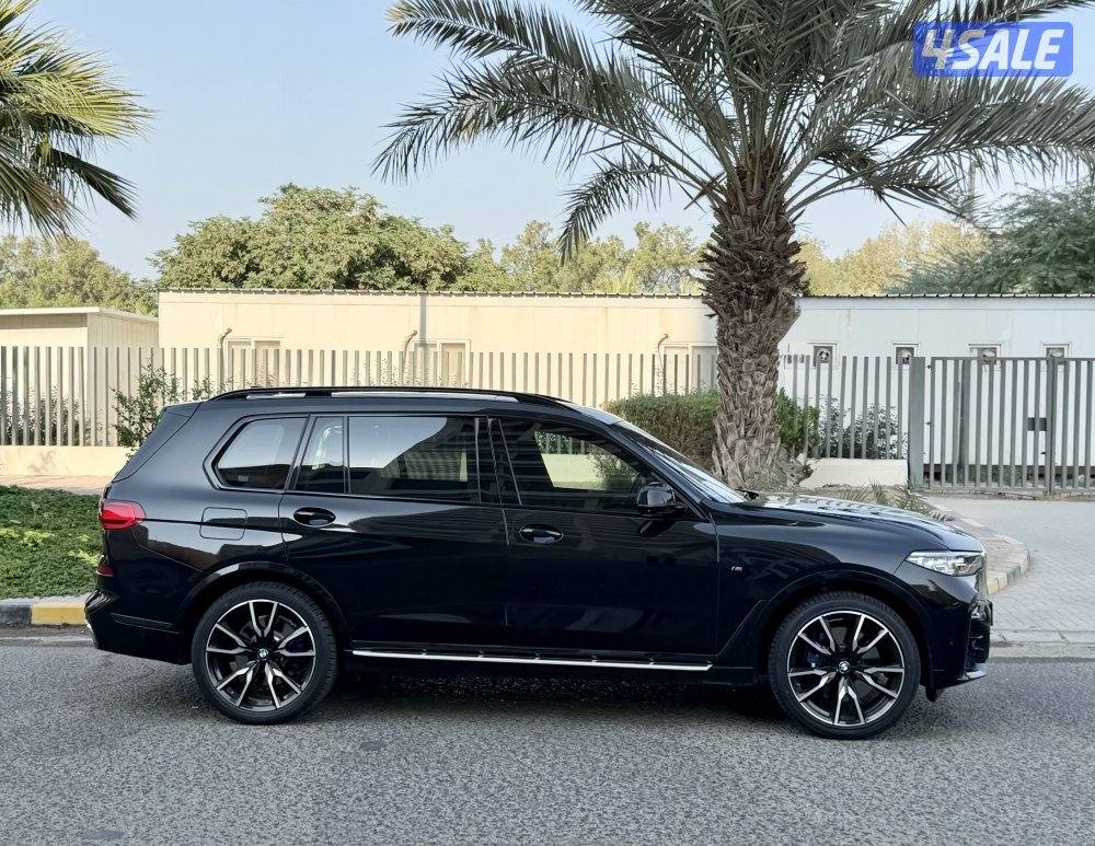 BMW X7 40i Mpackage 2019 full option regular agency 119km1
