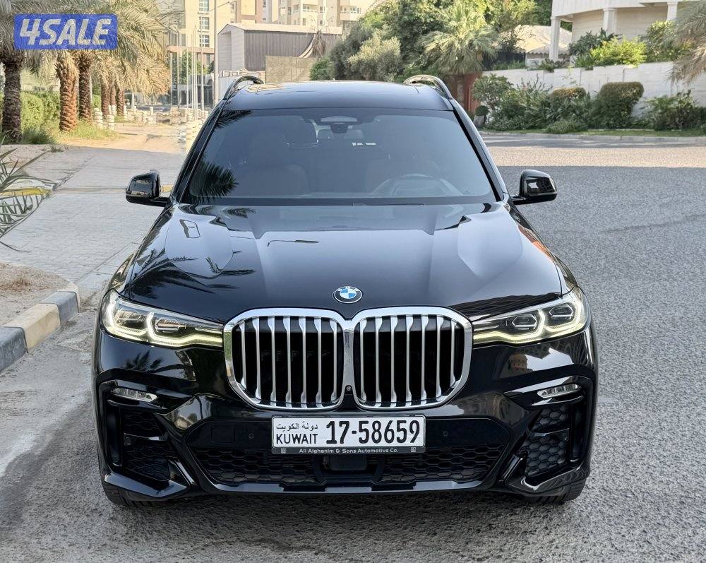 BMW X7 40i Mpackage 2019 full option regular agency 119km2