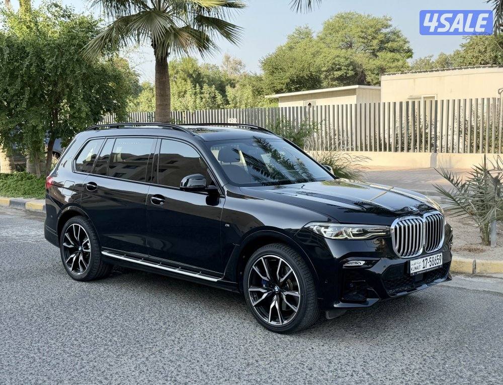 BMW X7 40i Mpackage 2019 full option regular agency 119km7