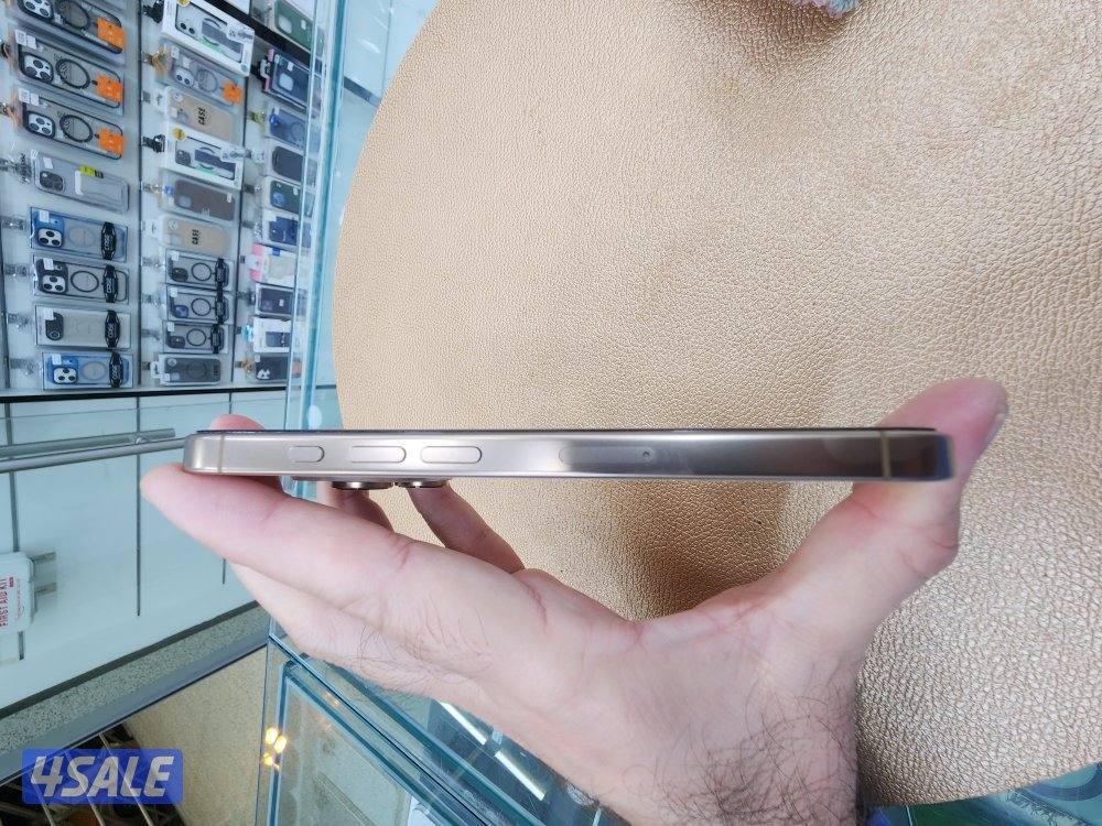 iphone 16 pro 512gb battery 100% 9cycle count only.5